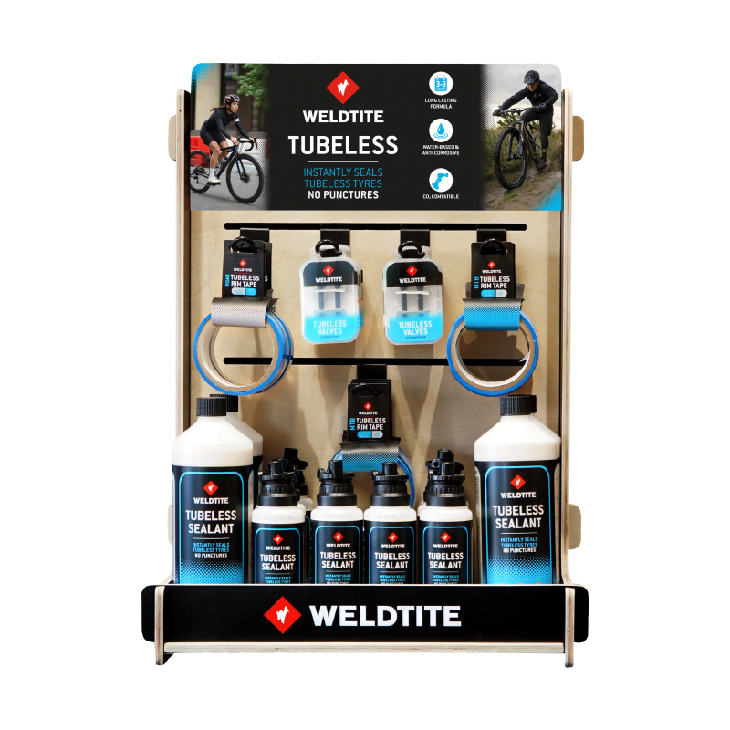 PRESENTOIR PLV WELDTITE BOIS TUBELESS COMPLET (4X 1L PREVENTIF TUBELESS - 8X 240ML PREVENTIF TUBELESS - 12 KITS DE 2 VALVES TUBELESS - 7 FOND JANTE TUBELESS VTT - 4 FOND JANTE TUBELESS ROUTE)