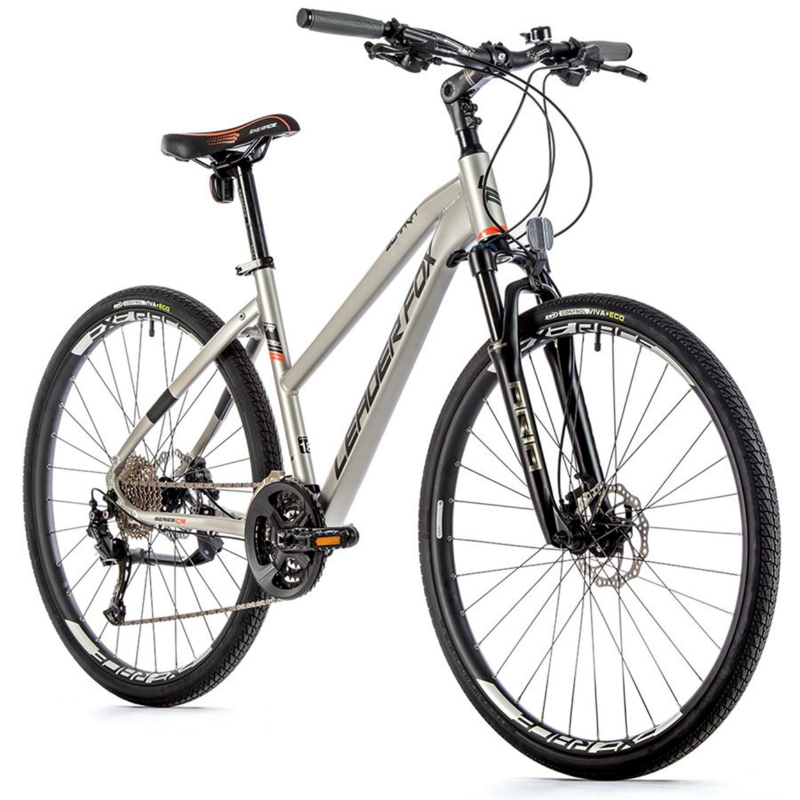 VELO MUSCULAIRE VTC 28 LEADER FOX SUMAVA FEMME ARGENT MAT 9V CADRE 18 POUCES (TAILLE ADULTE 170 à 178 CM)