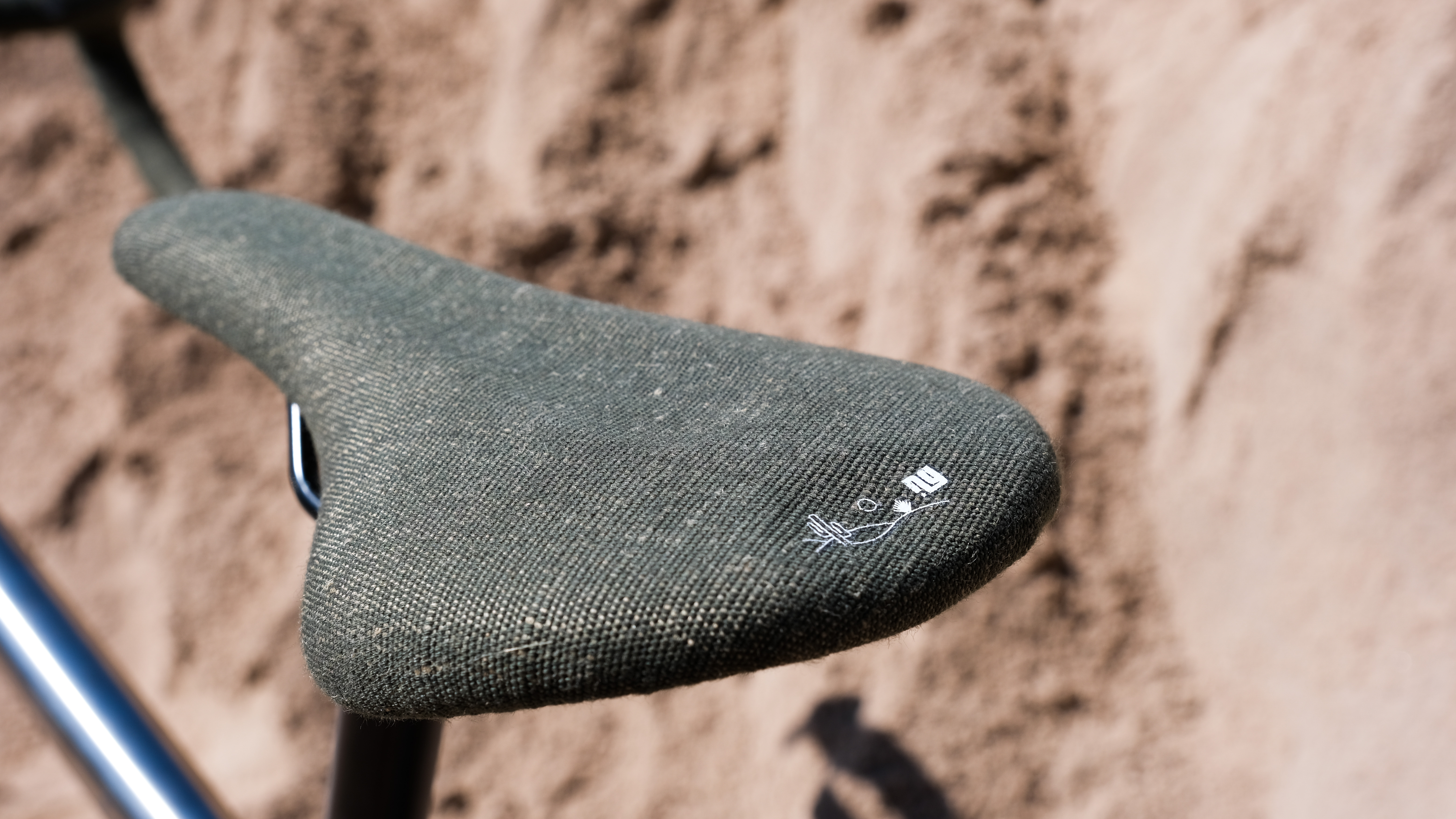 NG SPORTS CHAIBU RECYCLE RACE KOMFORT SADDLE, 272X143MM, 7X7MM, SALTY CACTUS COLLECTION, DARK GREEN NG SPORTS CHAIBU RECYCLE RACE KOMFORT SADDLE, 272X143MM, 7X7MM, SALTY CACTUS COLLECTION, DARK GREEN