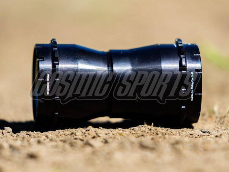 WHITE INDUSTRIES PF30 EXTERNAL BOTTOM BRACKET, 68/73MM, 30MM, BLACK 