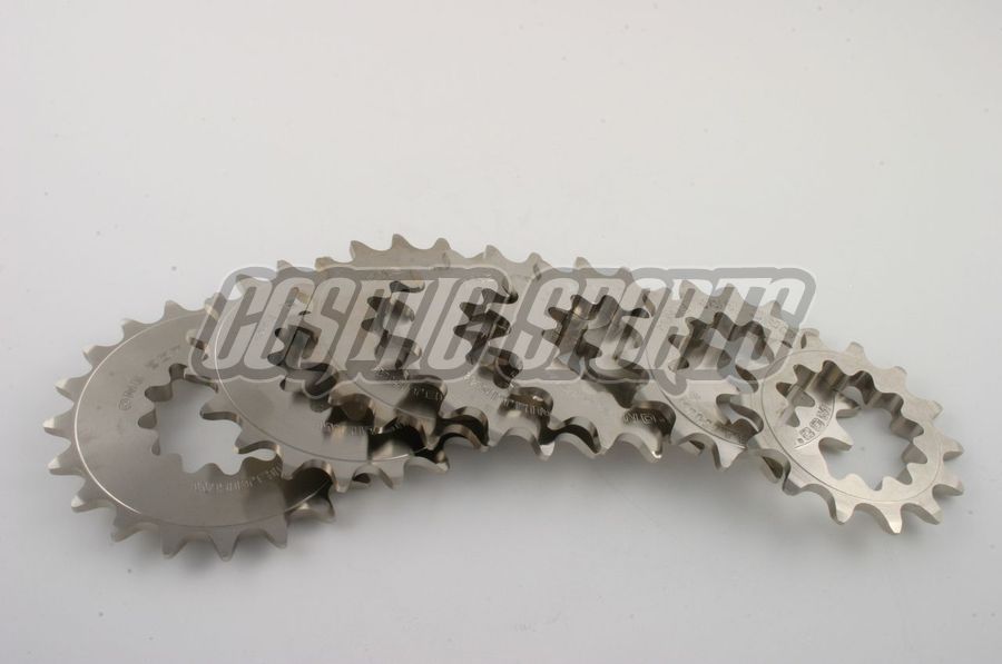 WHITE INDUSTRIES FIXED GEAR COG, 1/8",18 T. WHITE INDUSTRIES FIXED GEAR COG, 1/8",18 T.
