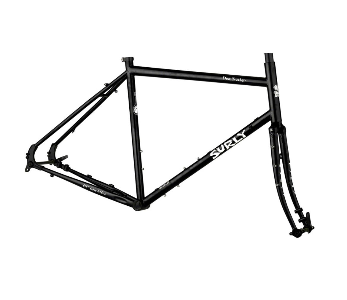 SURLY DISC TRUCKER TOURING FRAMESET, 26", HI-VIZ BLACK, 42CM SURLY DISC TRUCKER TOURING FRAMESET, 26", HI-VIZ BLACK, 42CM