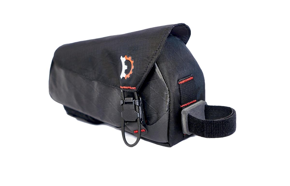 REVELATE DESIGNS MAG TANK TOP ECOPAC TUBEBAG, TPU LINER, 1.0L, BLACK REVELATE DESIGNS MAG TANK TOP ECOPAC TUBEBAG, TPU LINER, 1.0L, BLACK