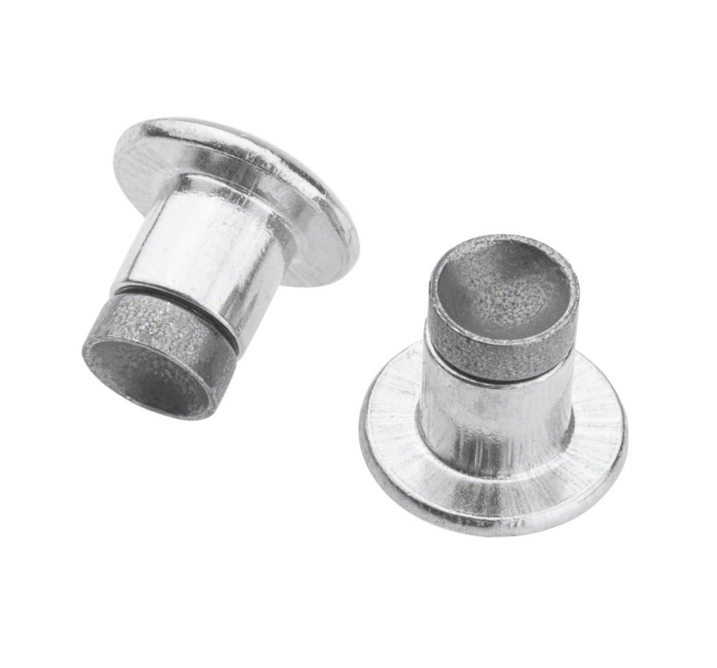 45NRTH CONCAVE ALUMINIUM-CARBID XL STUDS, 300 PCS. 45NRTH CONCAVE ALUMINIUM-CARBID XL STUDS, 300 PCS.