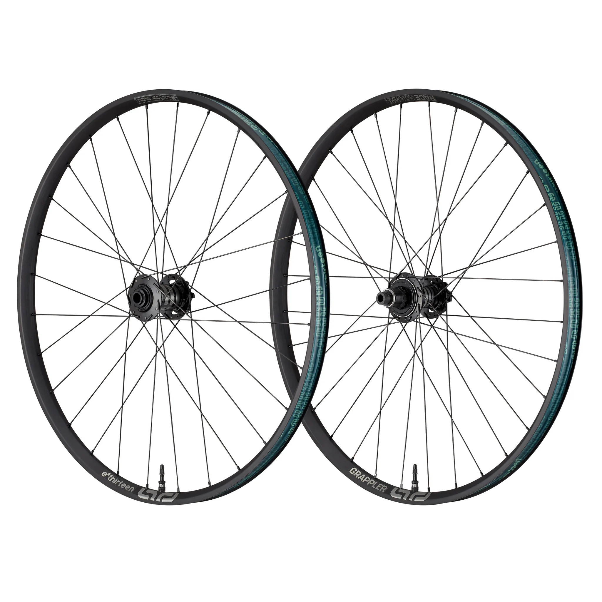 E*THIRTEEN E*SPEC GRAPPLER EN RACE BOOST WHEEL FW, 27.5", 110X15MM, 28 H., 30MM, BLACK E*THIRTEEN E*SPEC GRAPPLER EN RACE BOOST WHEEL FW, 27.5", 110X15MM, 28 H., 30MM, BLACK