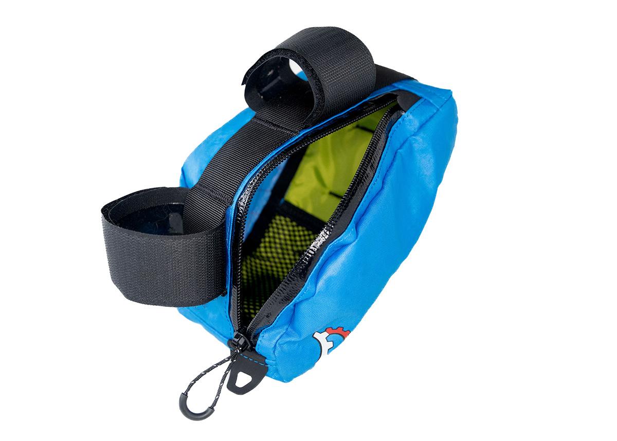 REVELATE DESIGNS NOOK FRAME BAG, 1.2L BLUE REVELATE DESIGNS NOOK FRAME BAG, 1.2L BLUE