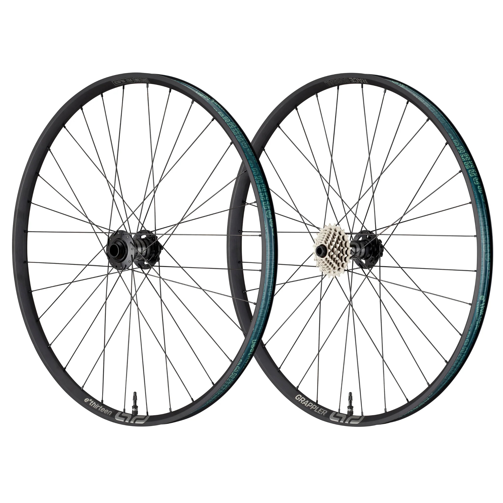 E*THIRTEEN GRAPPLER DH RACE BOOST WHEEL FW, 27.5", 110X20MM, 32 H., 30MM, BLACK E*THIRTEEN GRAPPLER DH RACE BOOST WHEEL FW, 27.5", 110X20MM, 32 H., 30MM, BLACK