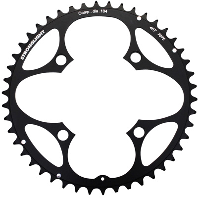 PLATEAU VTT 4BRA D.104 STRONGLIGHT TRIPLE 46DTS EXTERIEUR NOIR ALU - EPAISSEUR 3.5MM 8-9V. PLATEAU VTT 4BRA D.104 STRONGLIGHT TRIPLE 46DTS EXTERIEUR NOIR ALU - EPAISSEUR 3.5MM 8-9V.