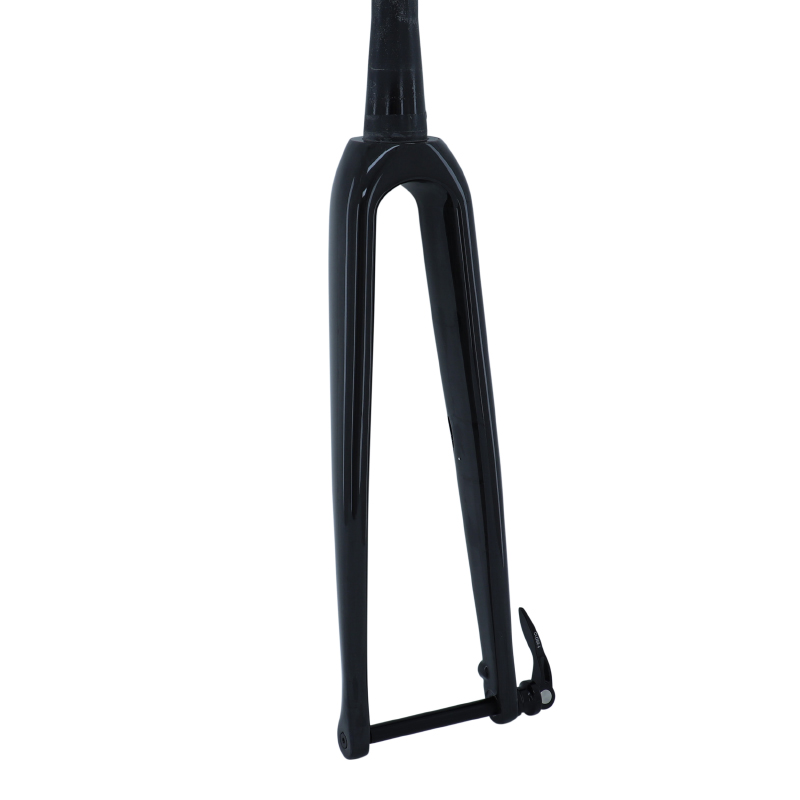 FOURCHE ROUTE 700C CARBONE 3K DROITE PIVOT CARBONE CONIQUE LISSE 1"1-2 EN BAS ET 1"1-8-28,6 EXTERIEUR, POUR FREIN A DISQUE ET AXE TRAVERSANT 12MM 395GRS FOURCHE ROUTE 700C CARBONE 3K DROITE PIVOT CARBONE CONIQUE LISSE 1"1-2 EN BAS ET 1"1-8-28,6 EXTERIEUR, POUR FREIN A DISQUE ET AXE TRAVERSANT 12MM 395GRS