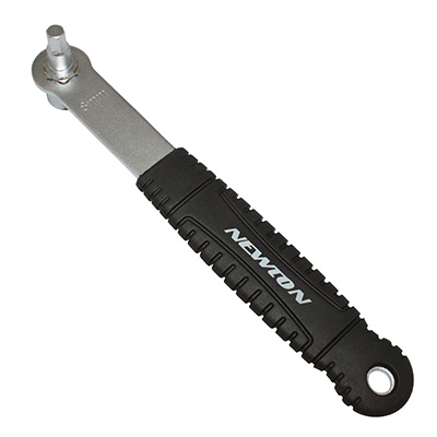 OUTIL ARRACHE MANIVELLE POUR VIS AXE DE PEDALIER NEWTON AVEC POIGNEE (EMBOUT 6 PANS 8MM ET DOUILLE DE 14MM) OUTIL ARRACHE MANIVELLE POUR VIS AXE DE PEDALIER NEWTON AVEC POIGNEE (EMBOUT 6 PANS 8MM ET DOUILLE DE 14MM)